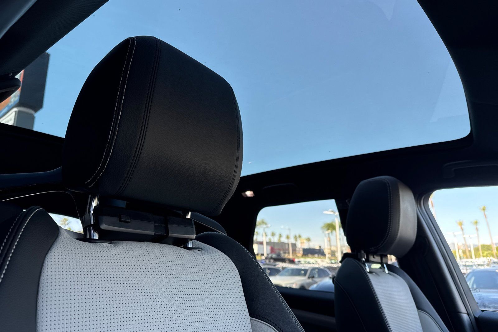2025 Land Rover Discovery Sport Dynamic SE - Photo 18