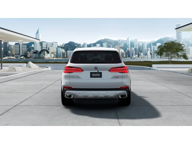New 2026 Mineral White Metallic BMW sDrive40i image 5