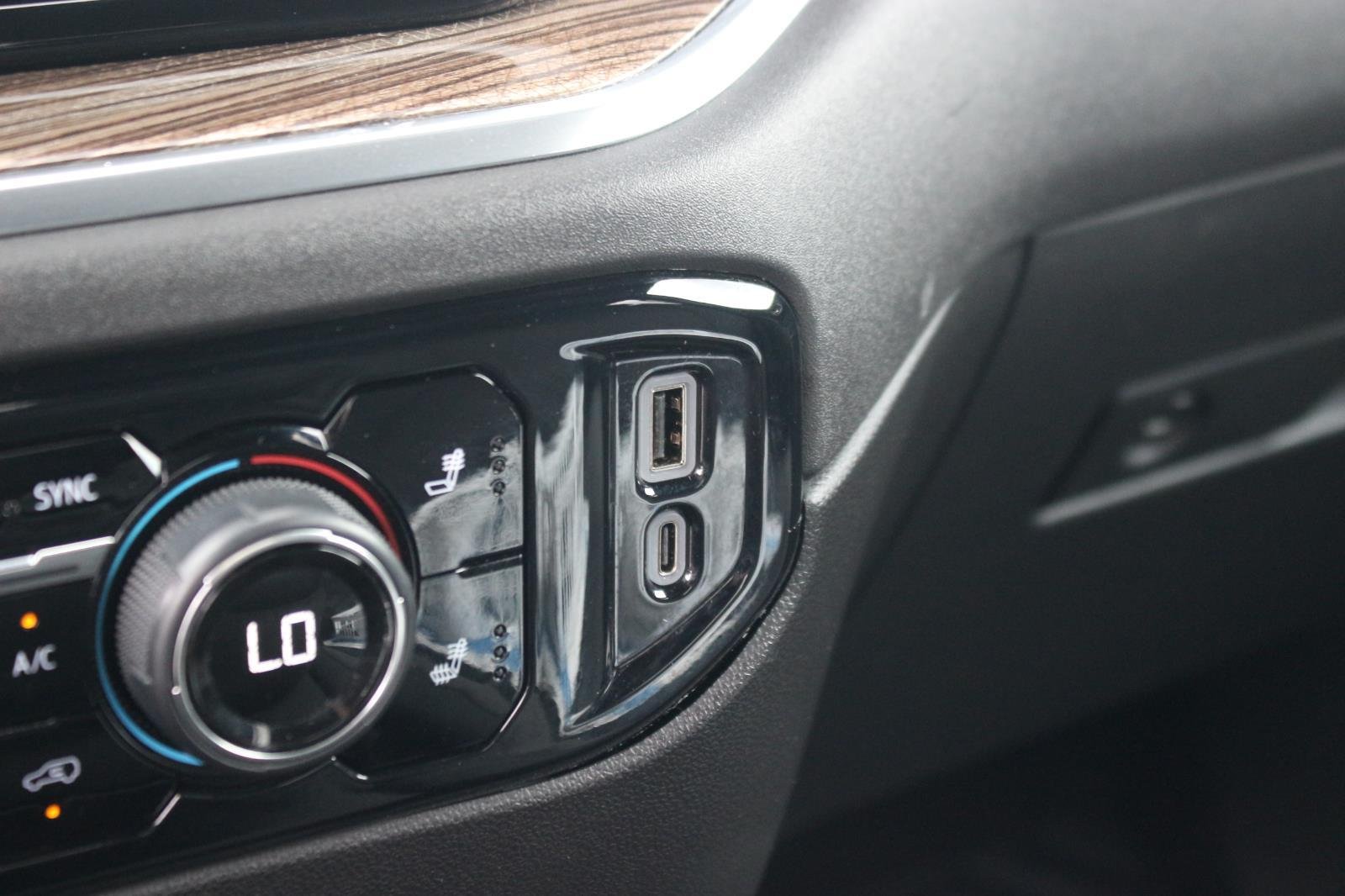 Used 2025 Black Chevrolet LT image 28