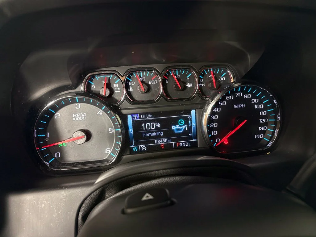 Used 2020 Black Chevrolet Premier image 27