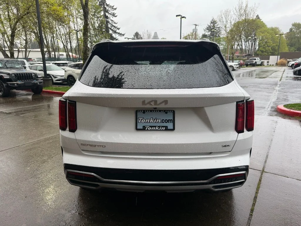 Used 2023 Glacial White Pearl Kia SX image 5