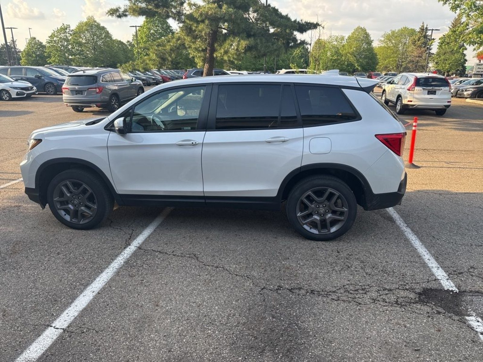 2023 Honda Passport EX-L - Photo 11