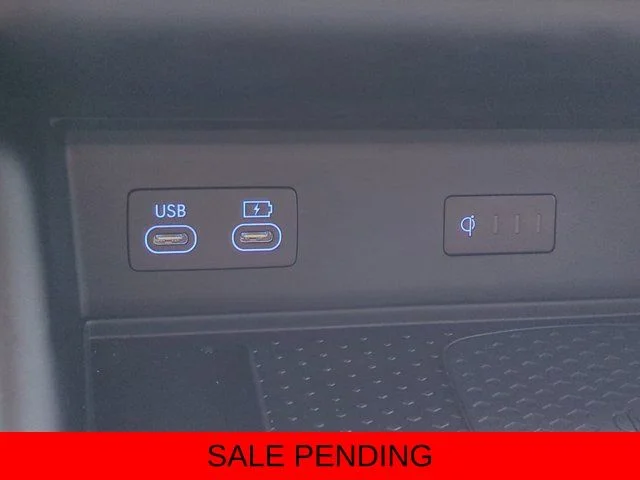 Used 2025 White Genesis 2.5T Prestige image 21