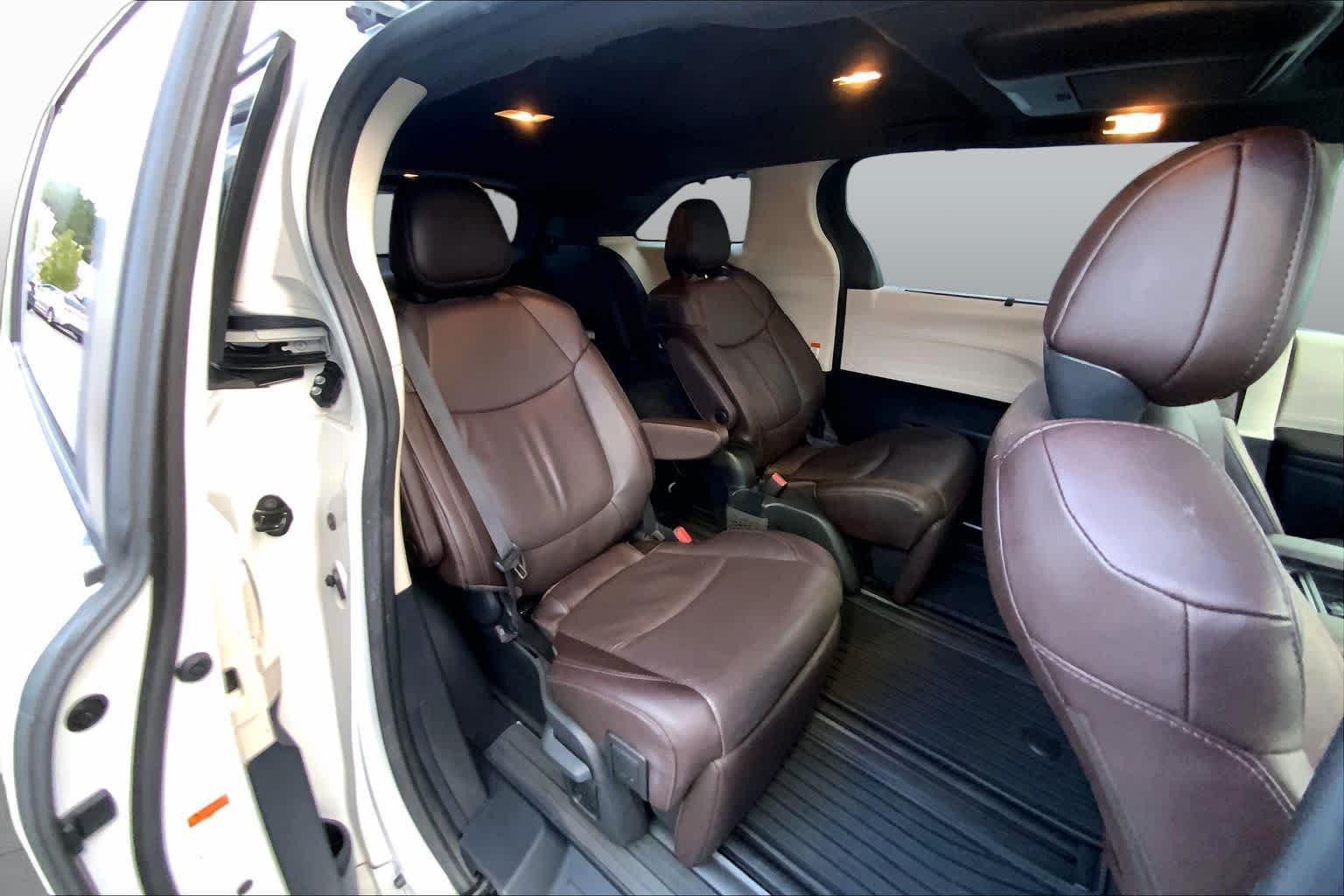 Used 2023 Wind Chill Pearl Toyota Platinum image 17