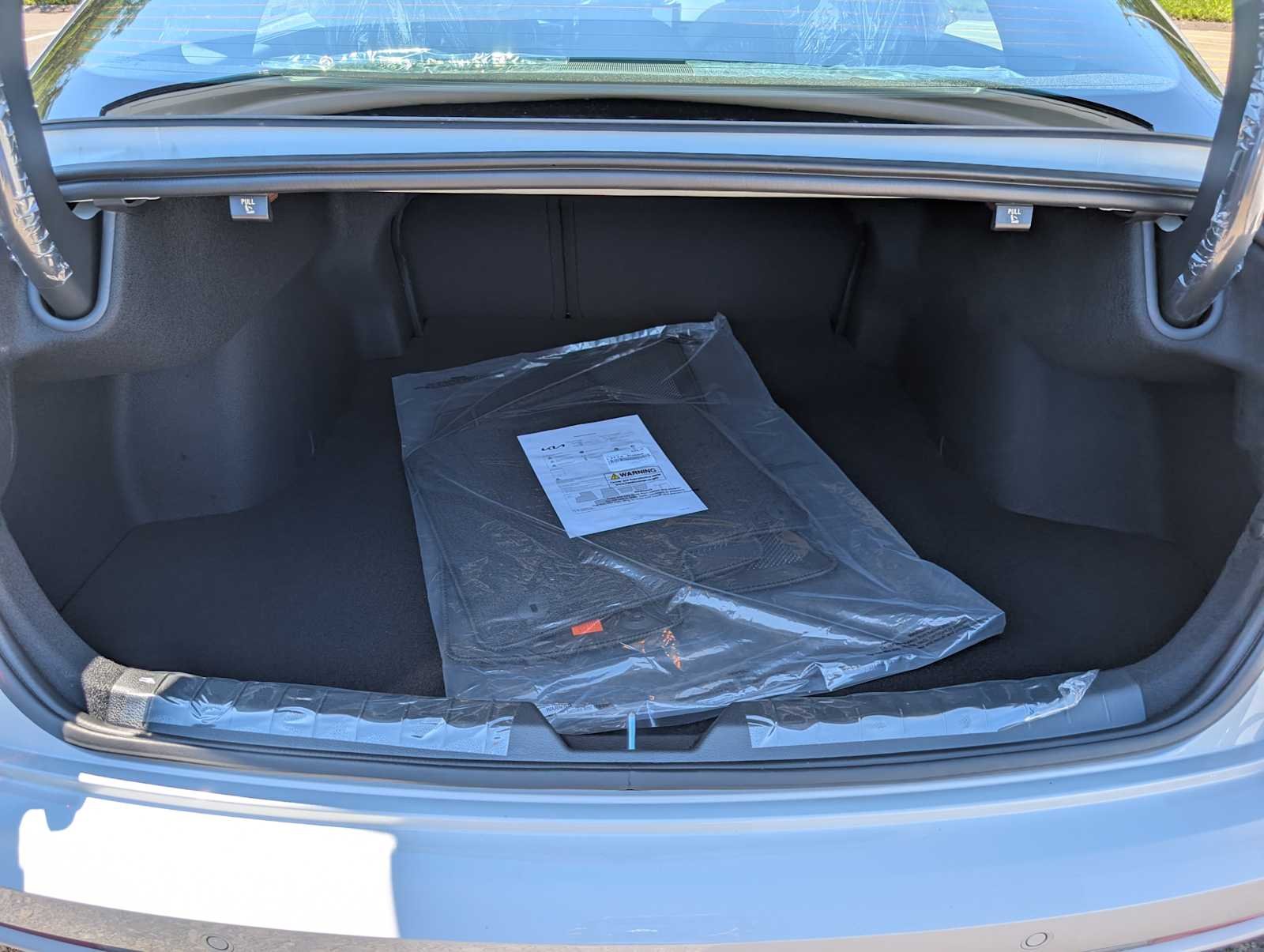 New 2026 Snow White Pearl Kia GT-Line image 7