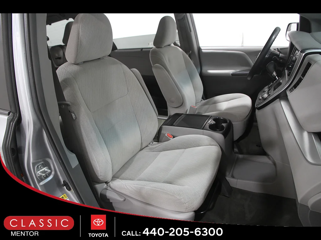Used 2017 Silver Sky Metallic Toyota LE 8-Passenger image 16