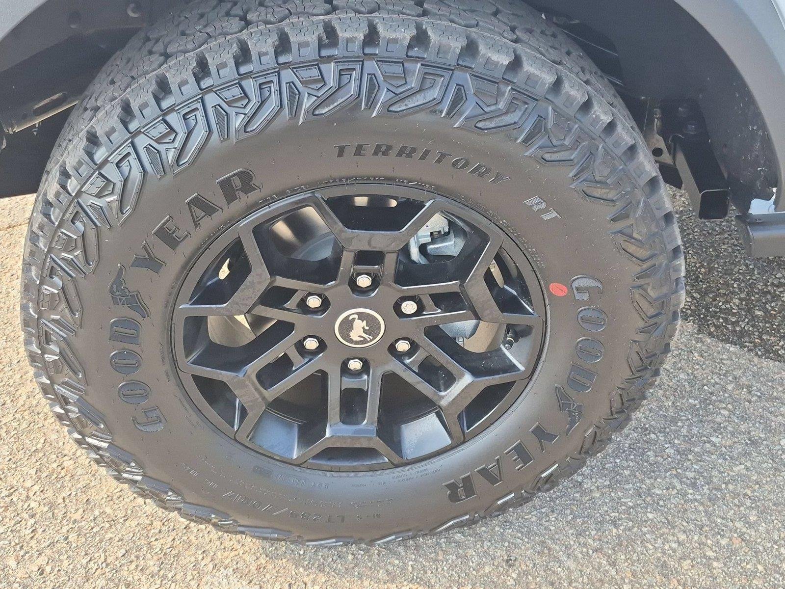 New 2026 Oxford White Ford Badlands® image 10