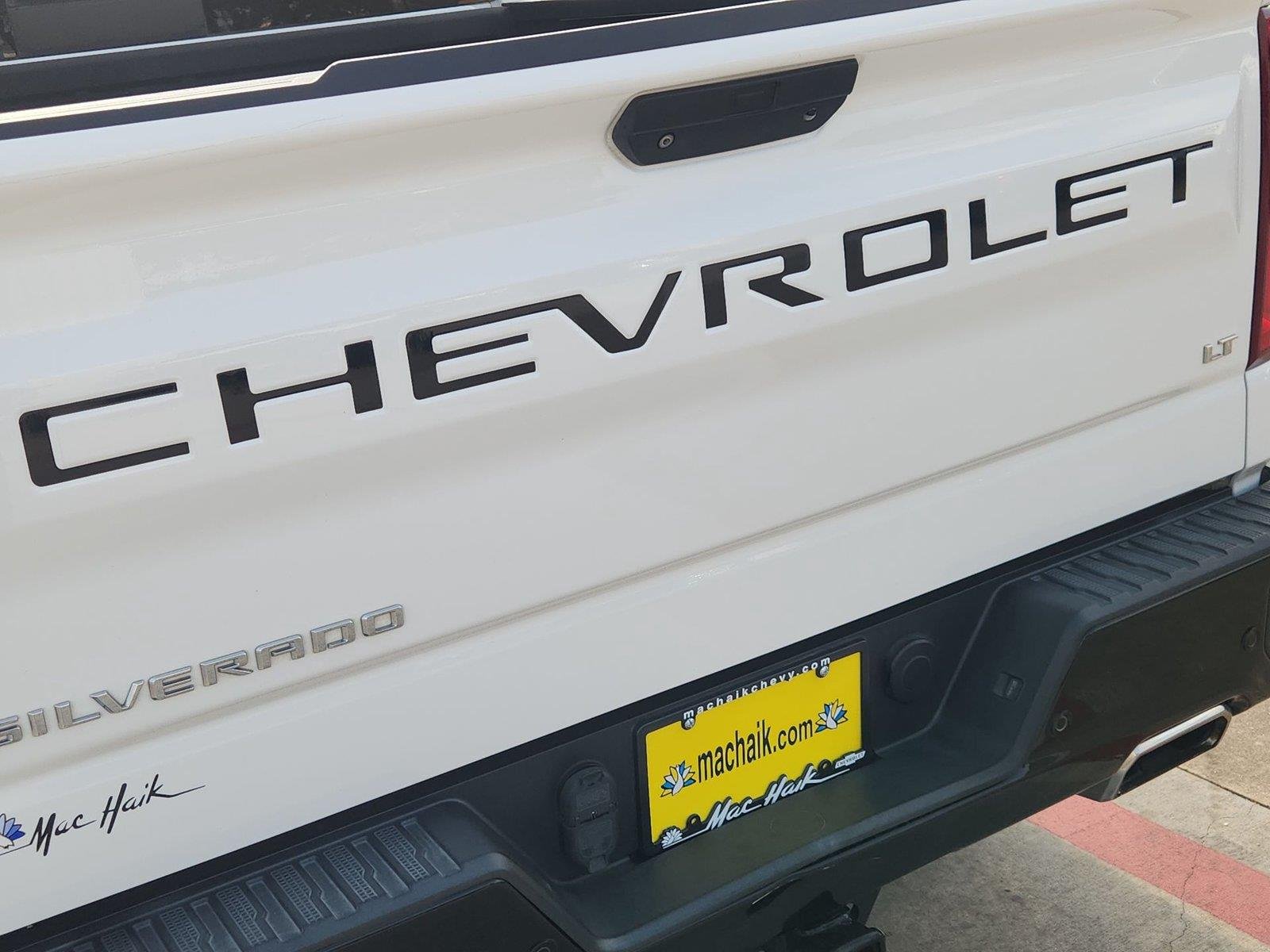 Certified Used 2020 SUMMIT WHITE Chevrolet LT Trail Boss image 30