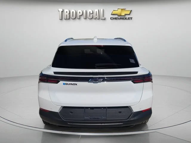 New 2026 Summit White Chevrolet LT image 4
