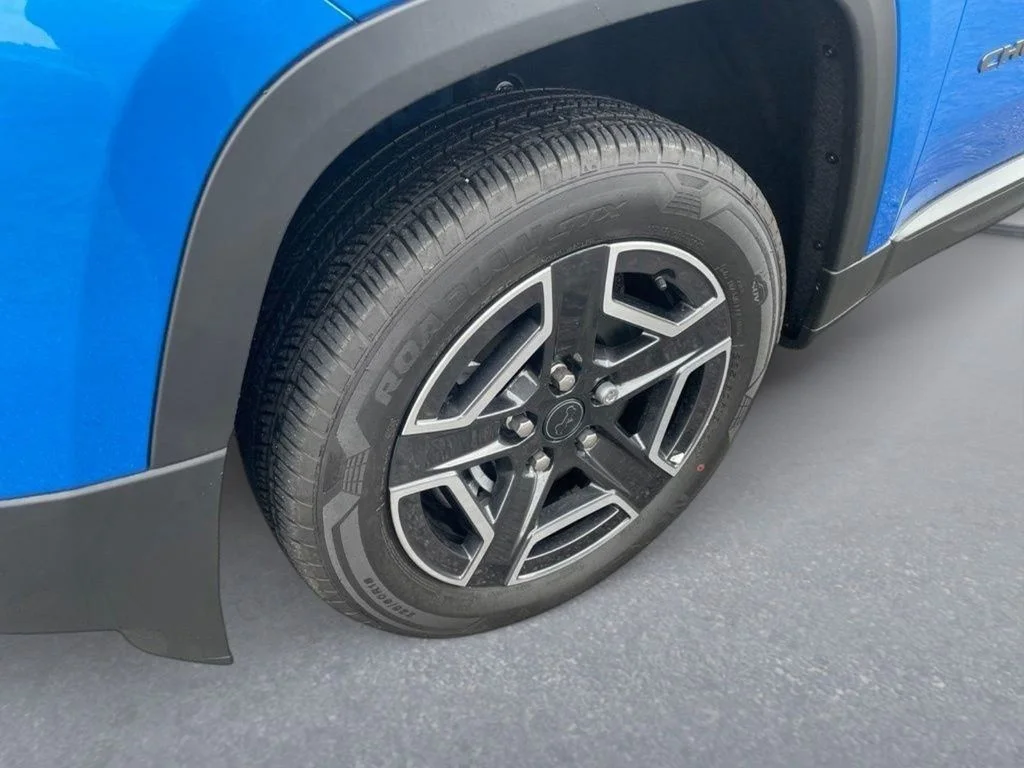 New 2026 Hydro Blue Pearlcoat Jeep Laredo image 8
