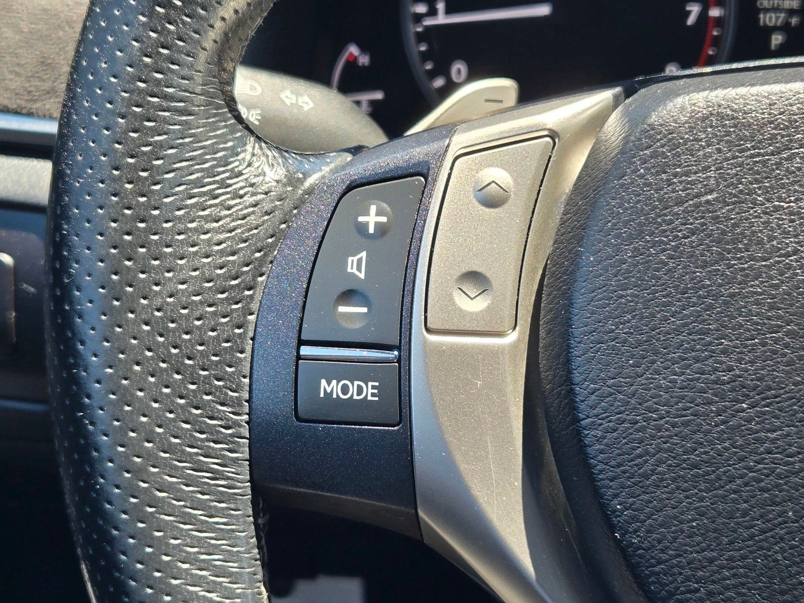 Used 2015 Obsidian Lexus 350 image 32