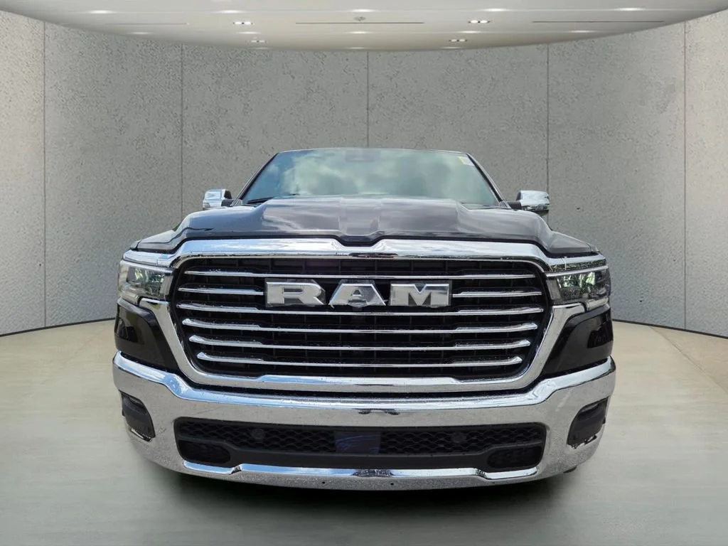 New 2026 Diamond Black Crystal Pearl-Coat Exterior Paint RAM Laramie image 2