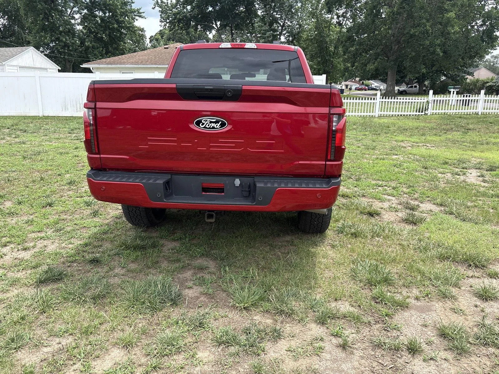 Used 2024 Rapid Red Metallic Tinted Clearcoat Ford XLT image 6