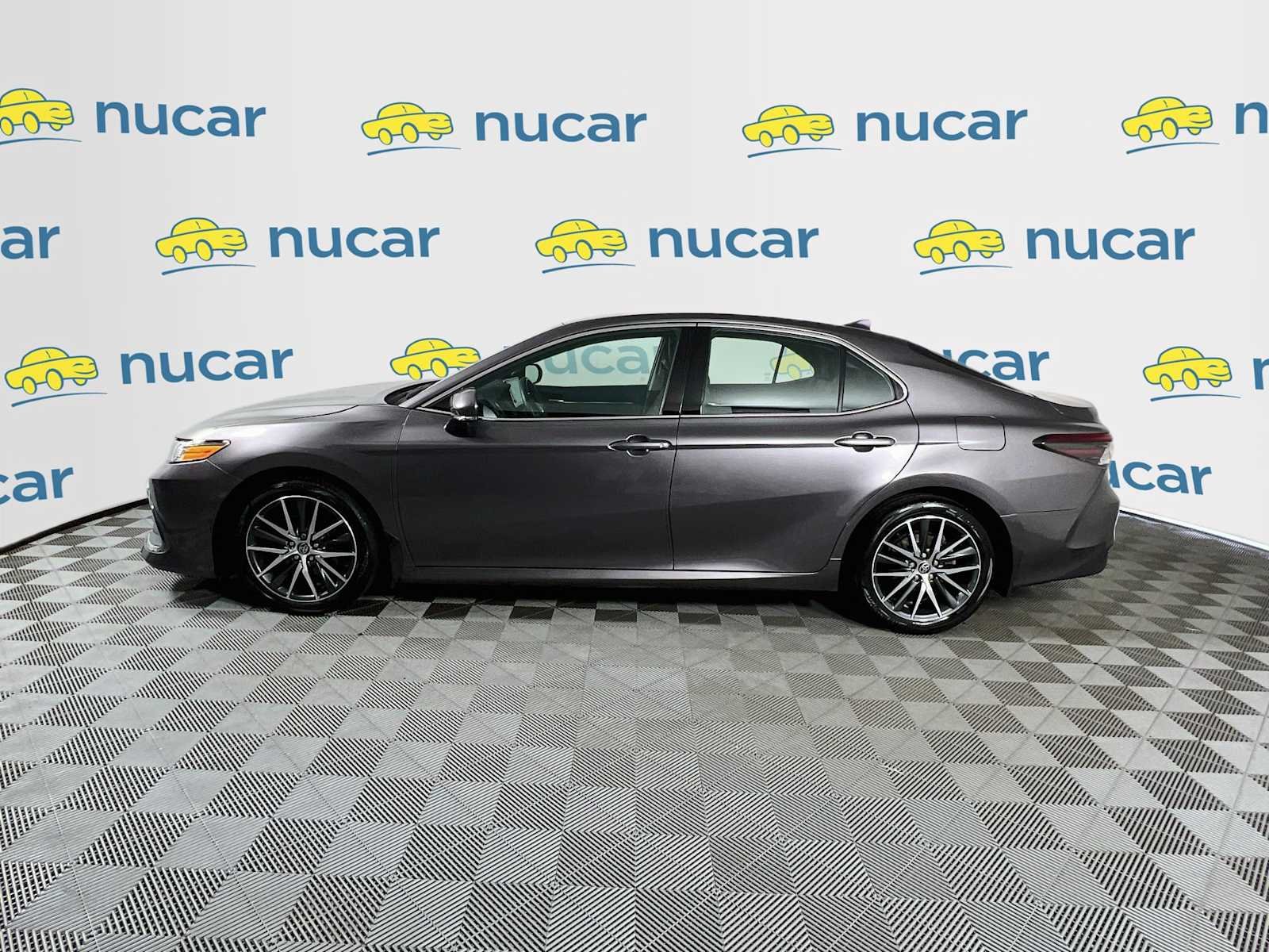 Used 2023 Predawn Gray Mica Toyota XLE image 4