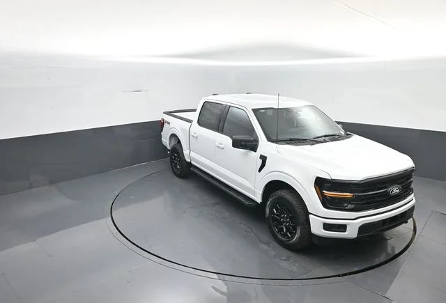 New 2026 Oxford White Ford XLT image 23