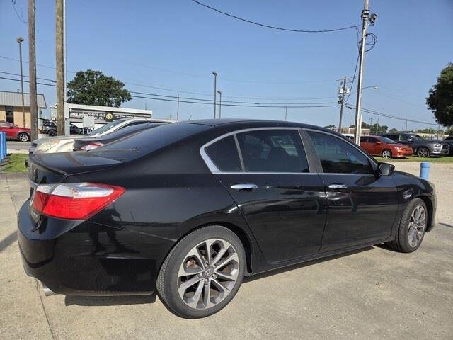 Used 2014 Crystal Black Pearl Honda Sport image 3