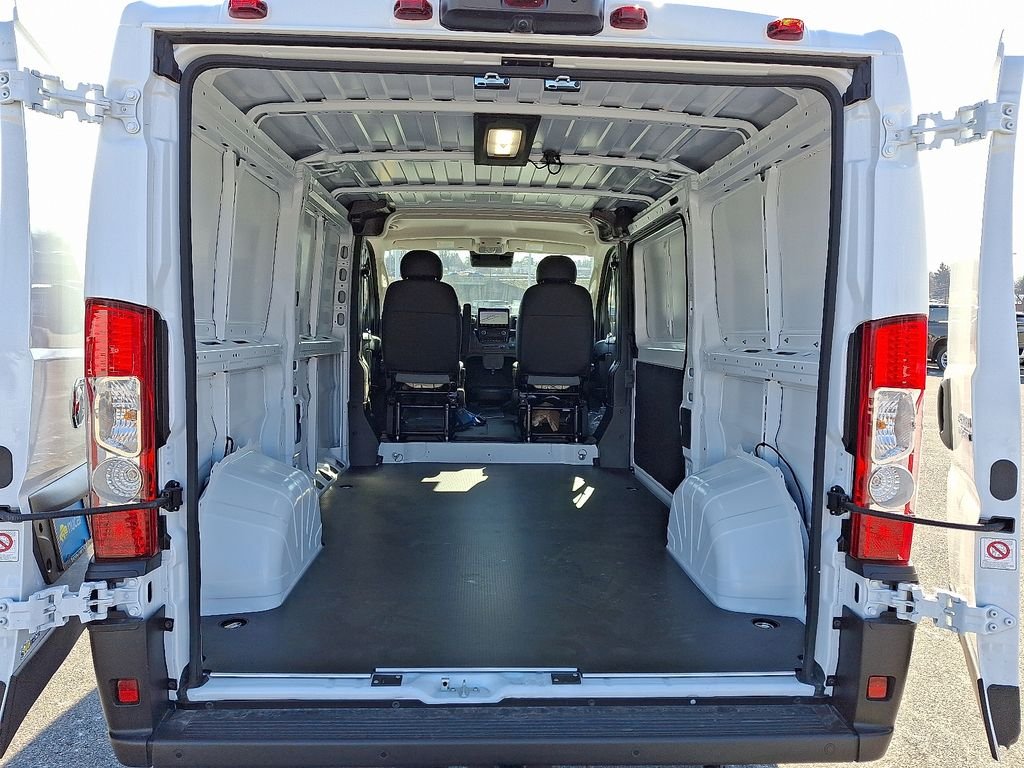 New 2026 Bright White Clearcoat RAM Base image 19