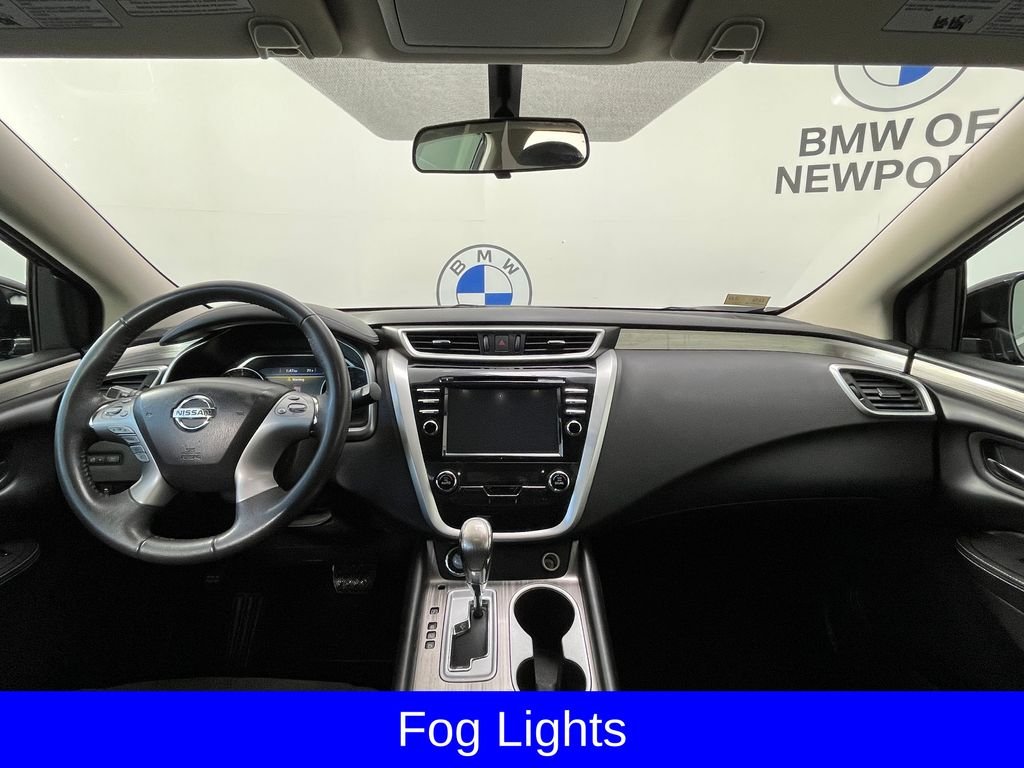 Used 2016 Black Nissan SV image 9
