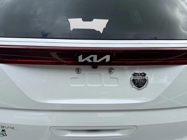 Used 2023 White Kia EX image 49