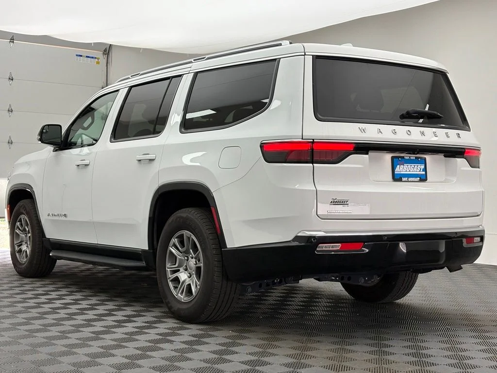 Used 2023 Bright White Clearcoat Jeep Base image 11