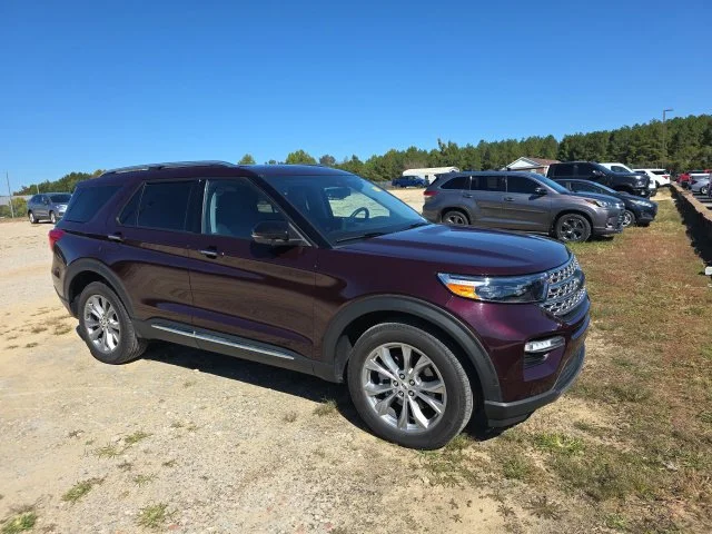 Used 2023 Red Ford Limited image 8
