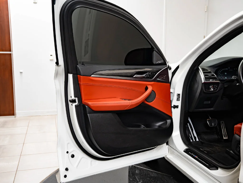 Used 2024 Alpine White BMW  image 27
