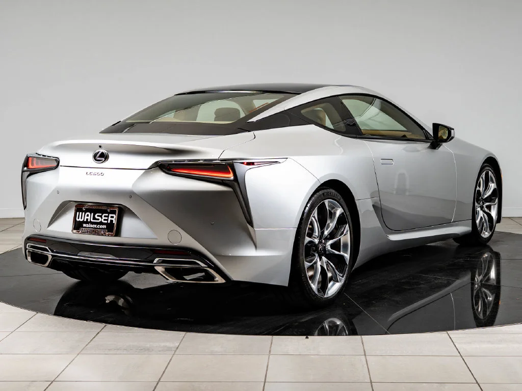 Used 2018 Liquid Platinum Lexus 500 image 10