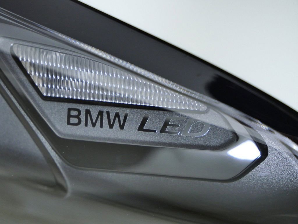 Used 2026 White BMW 330i xDrive image 5