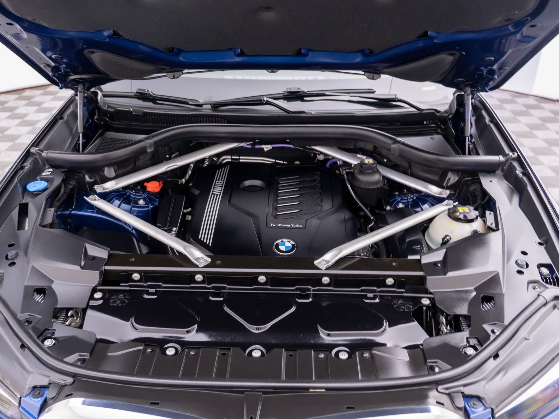 Used 2021 Blue BMW xDrive40i image 31