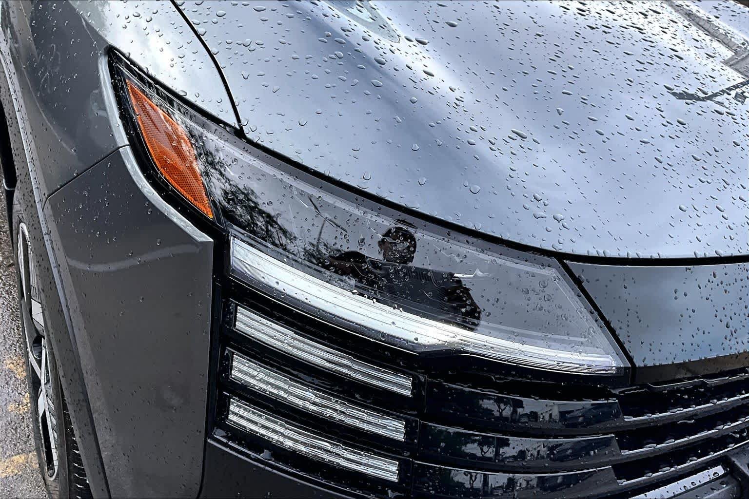 Used 2026 Gun Metallic/Scarlet Ember Tintcoat Nissan SV image 26