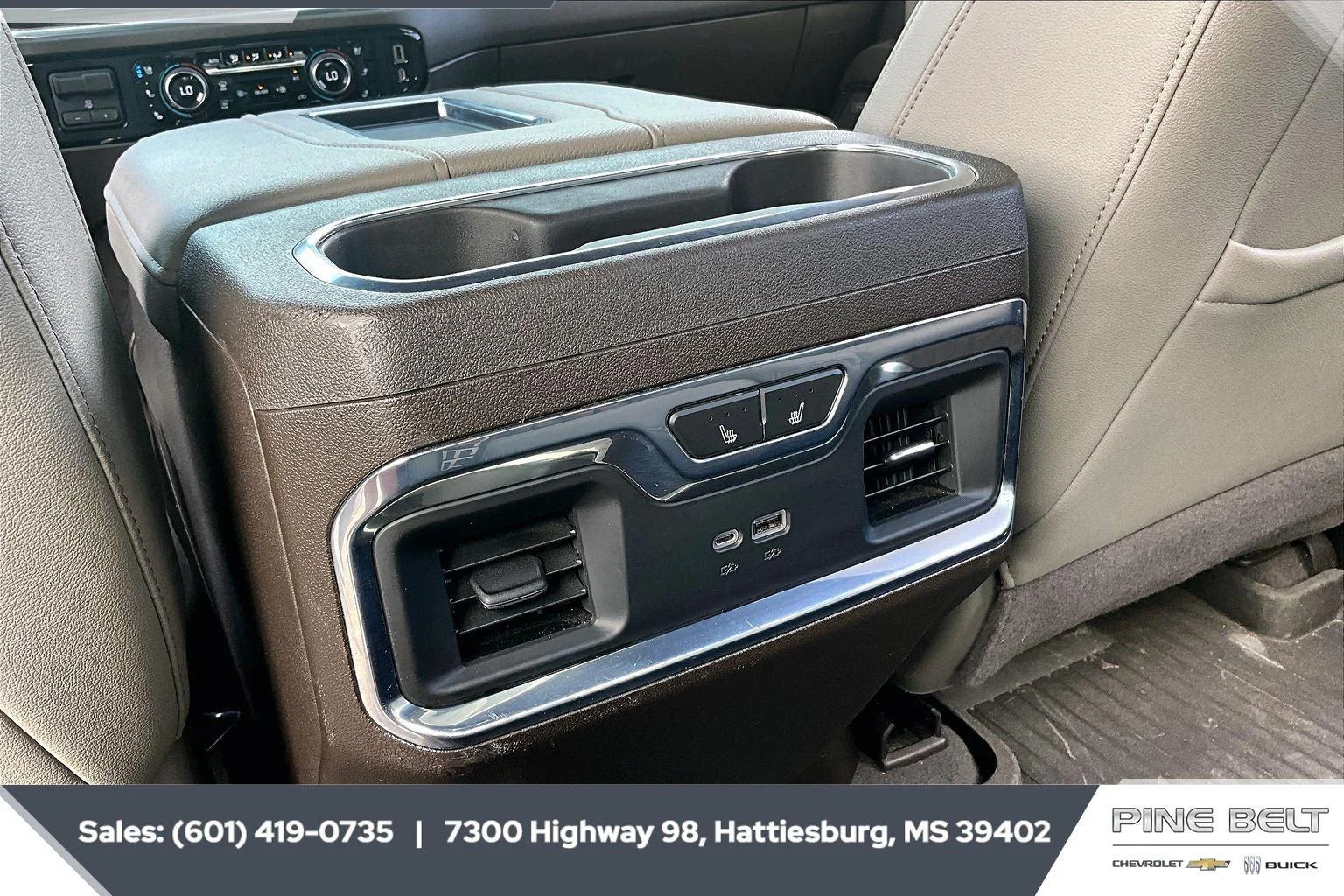 Used 2022 Summit White Chevrolet LTZ image 24