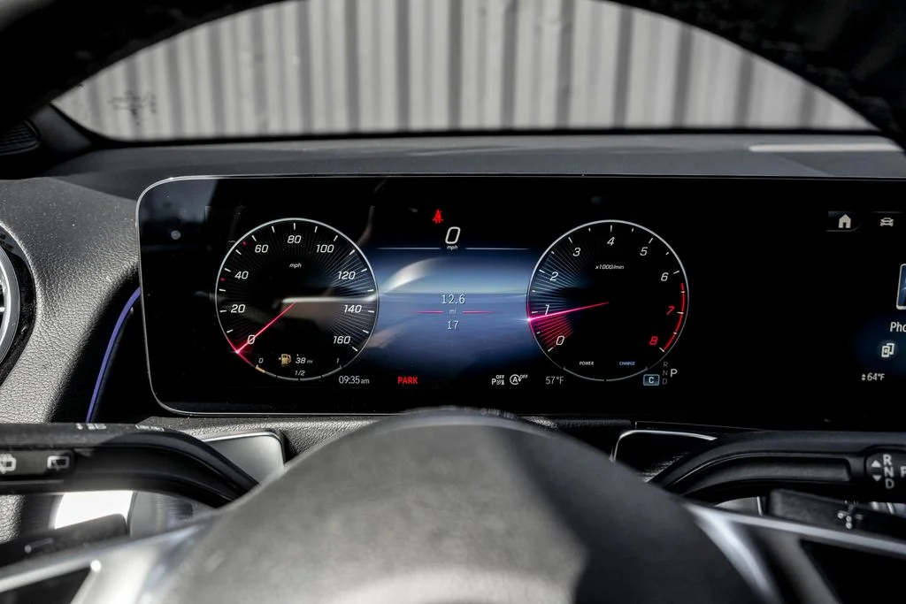 New 2026 Mountain Grey Metallic Mercedes-Benz GLB 250 image 13