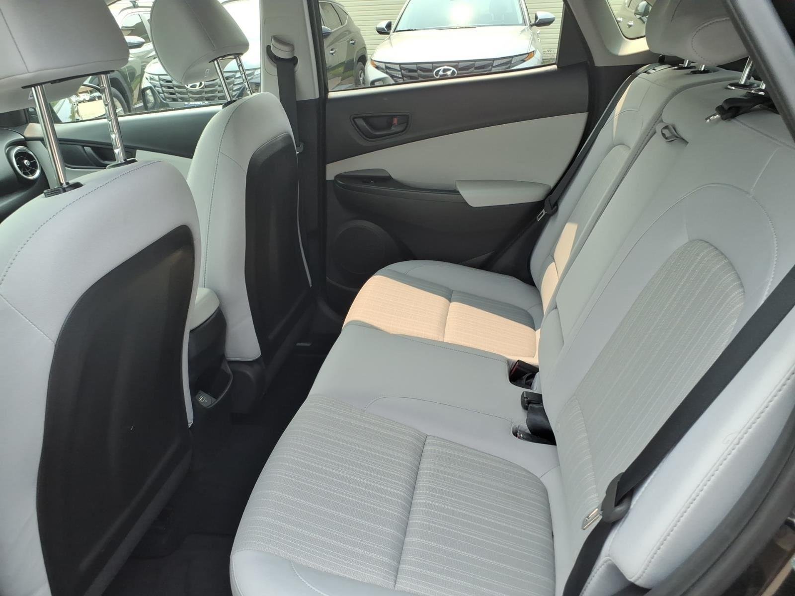 2023 Hyundai Kona SEL - Photo 17