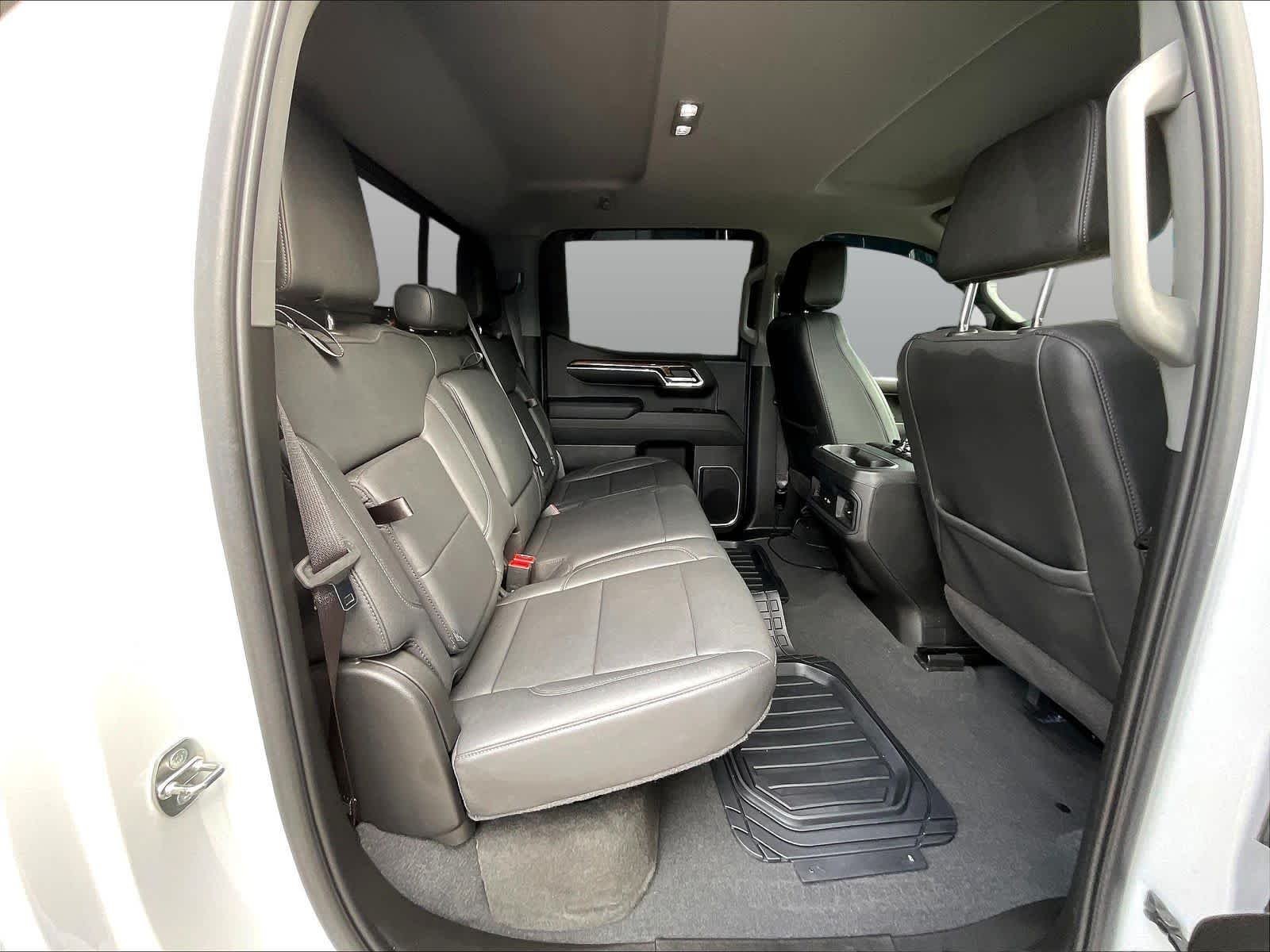 2023 Chevrolet Silverado 1500 RST - Photo 28