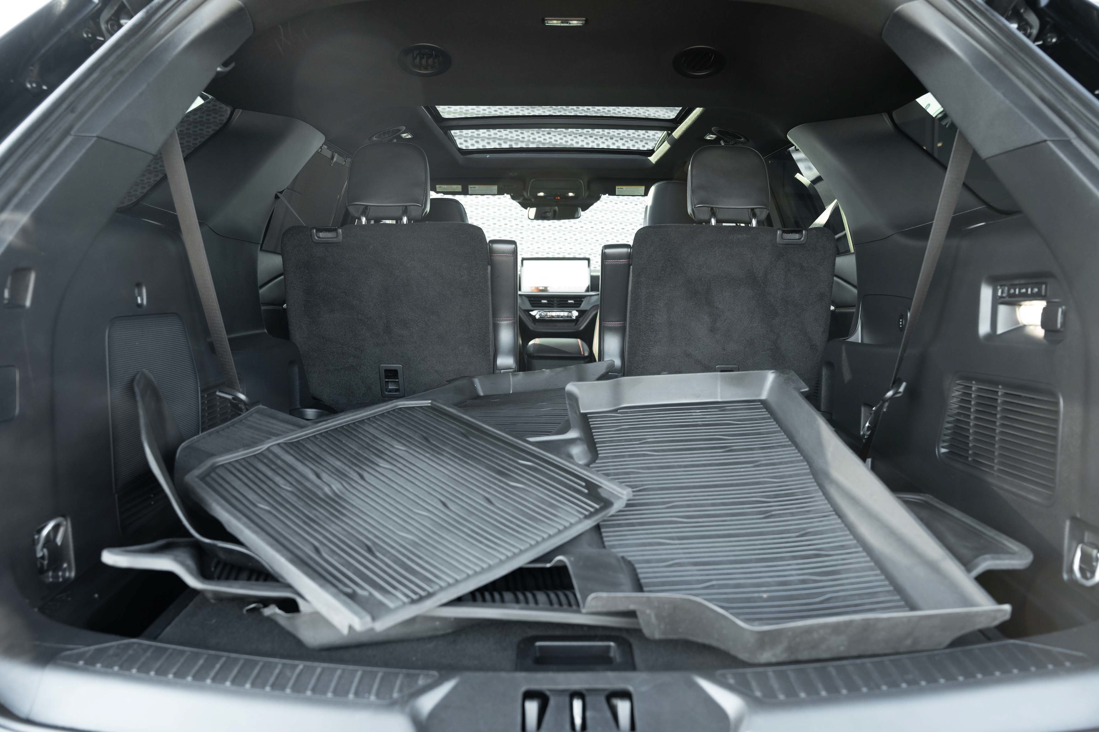 Used 2025 Carbonized Gray Metallic Ford ST image 26