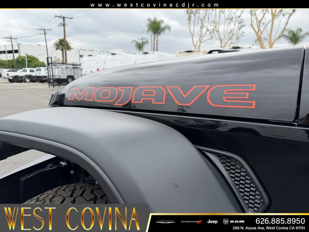 New 2026 Black Clearcoat Jeep Mojave image 10