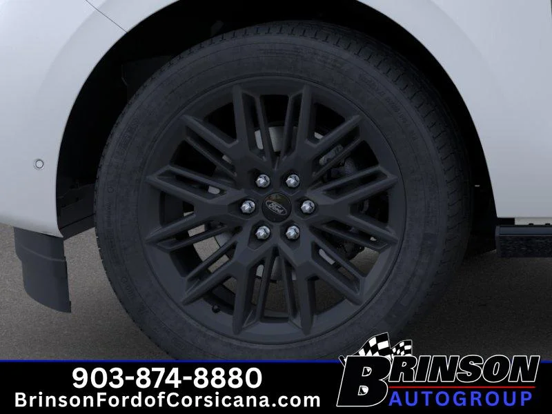 New 2026 Star White Metallic Tri-Coat Ford Platinum image 19
