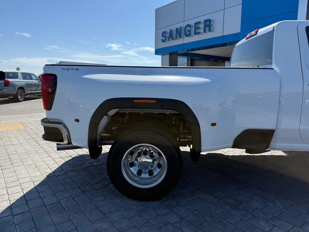 New 2026 Summit White GMC SLE DRW image 11