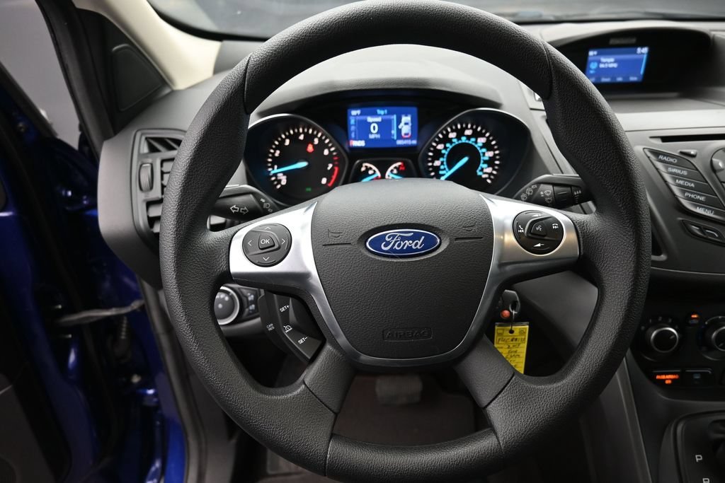Used 2015 Blue Ford SE image 6