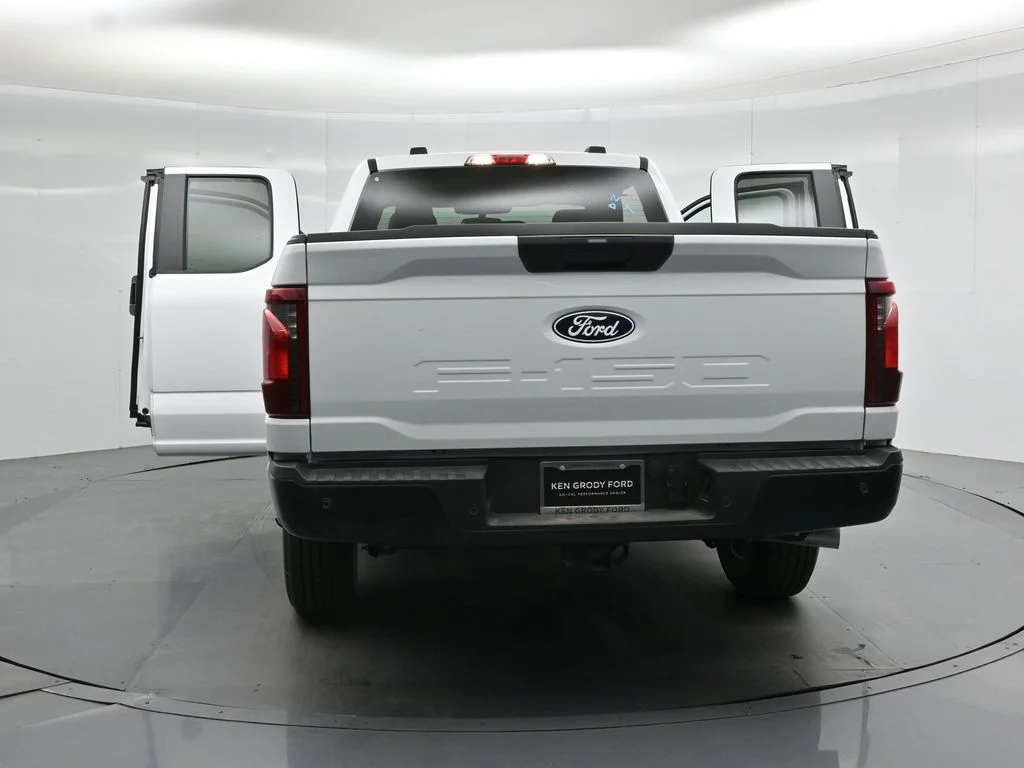 New 2026 White Ford XL image 25