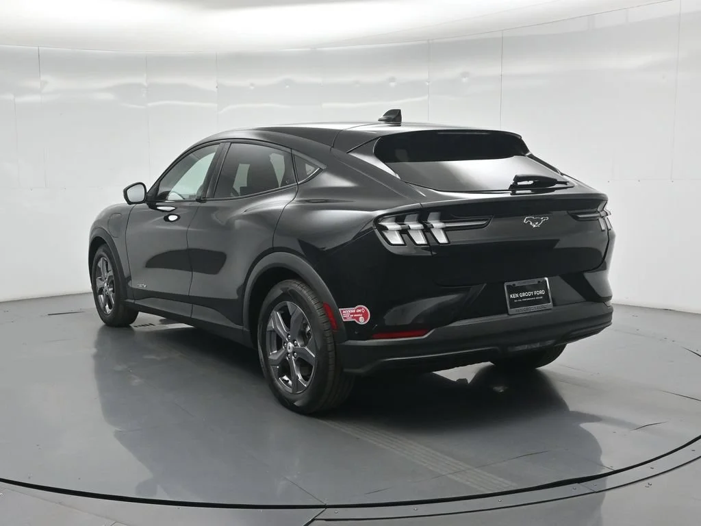 Certified Used 2023 Black Ford Select image 25