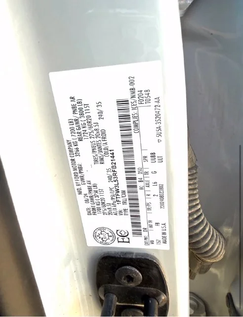 Used 2024 Avalanche Ford XLT image 2