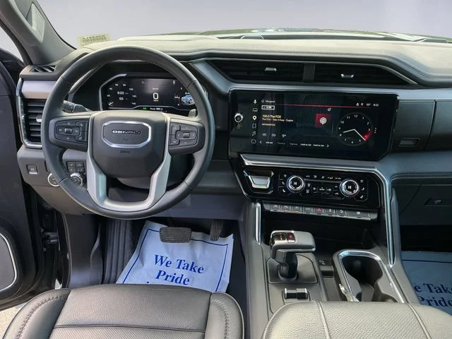 Used 2023 Titanium GMC Denali image 10