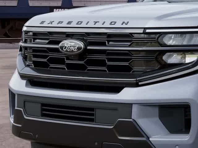 New 2027 Glacier Gray Metallic Tri-Coat Ford Platinum image 17