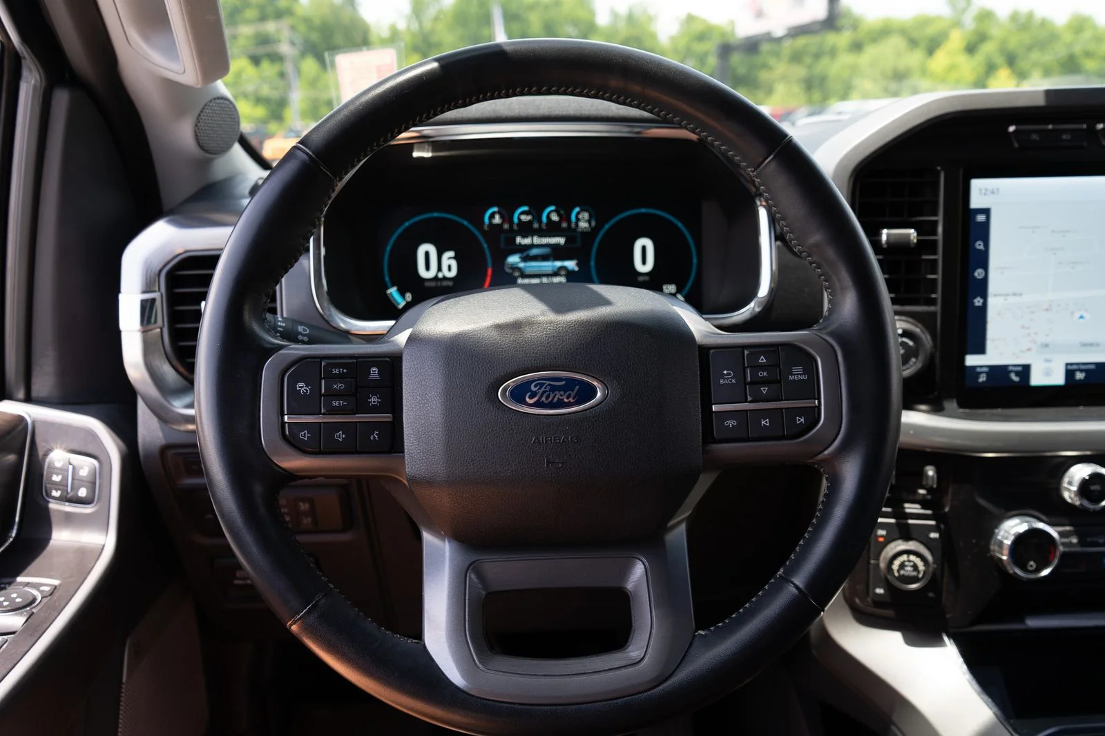 Used 2021 Gray Metallic Ford Lariat image 28