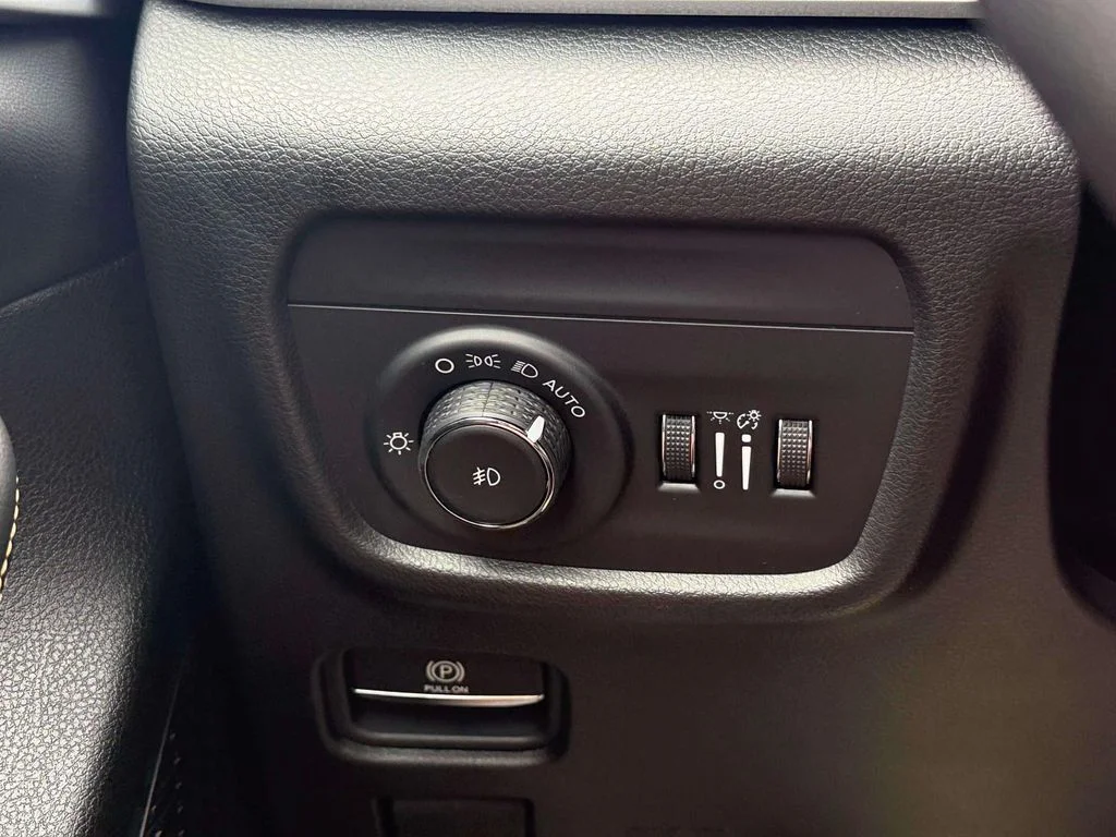 New 2026 Bright White Clearcoat Jeep Limited image 20