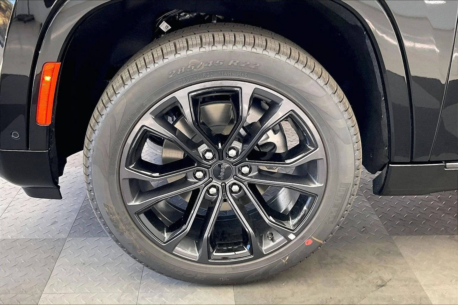 New 2026 High Gloss Black Jeep Summit Reserve image 14