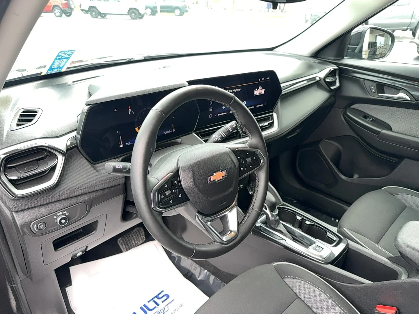 Used 2025 Mosaic Black Metallic Chevrolet LT image 11