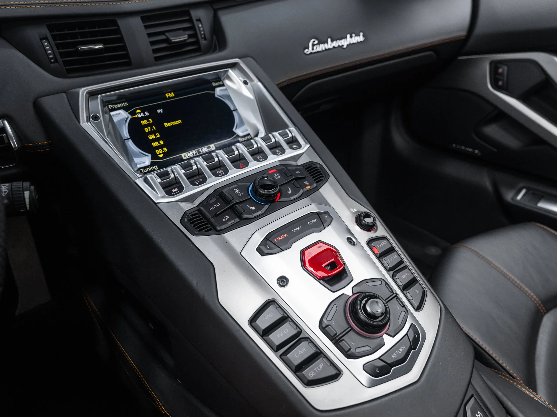 Used 2014  Lamborghini LP700-4 image 48
