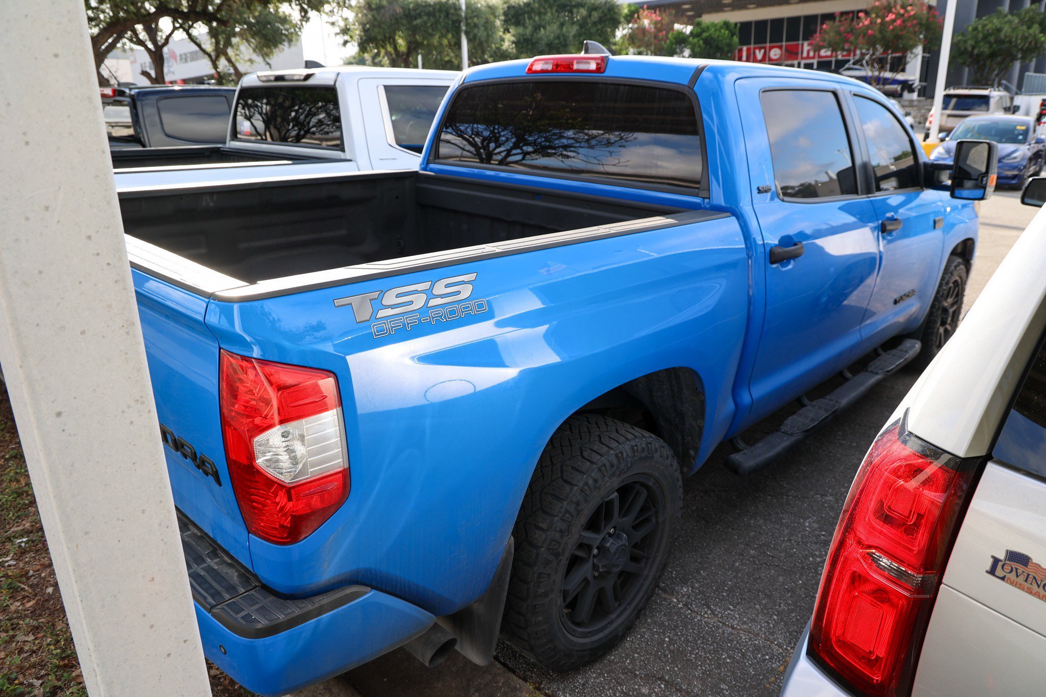 Used 2021 VOODOO BLUE Toyota SR5 image 7